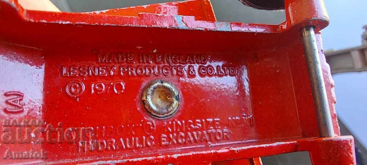 Delivery of Matchbox. Lot of 5 metal MATCHBOX cars