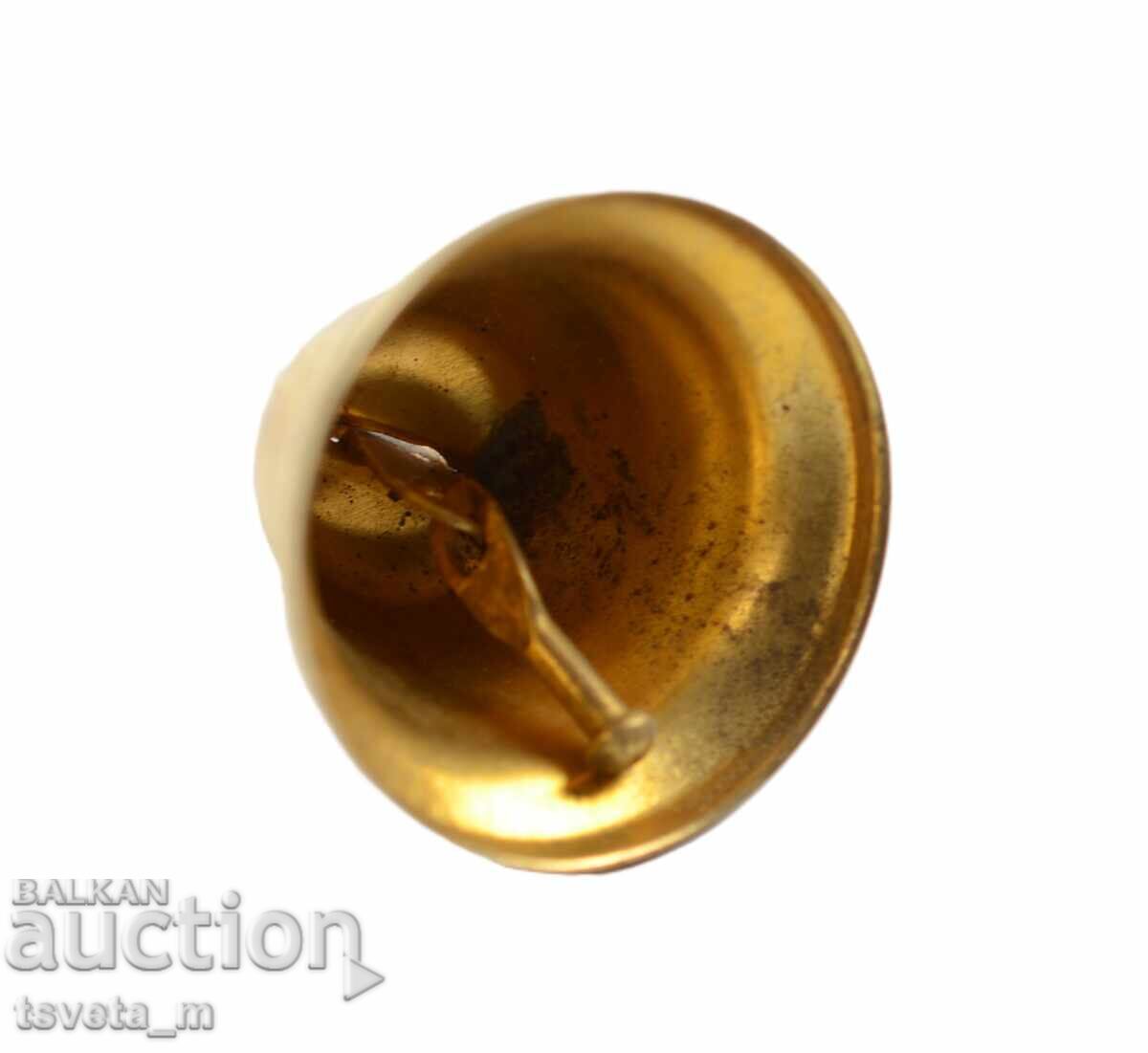 Auction  CHAN, BELL, BELL