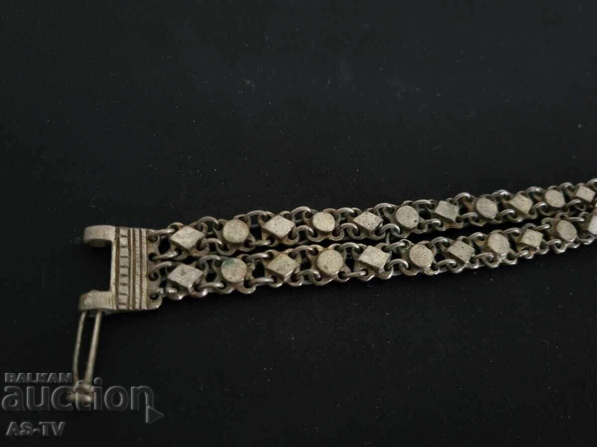 Delivery of Bracelet