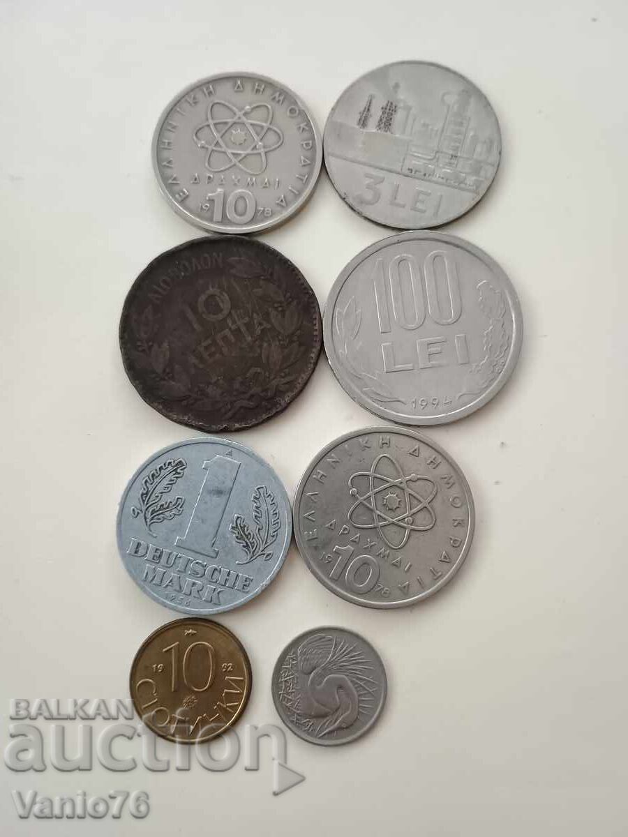 Πολλά νομίσματα Πολλά νομίσματα