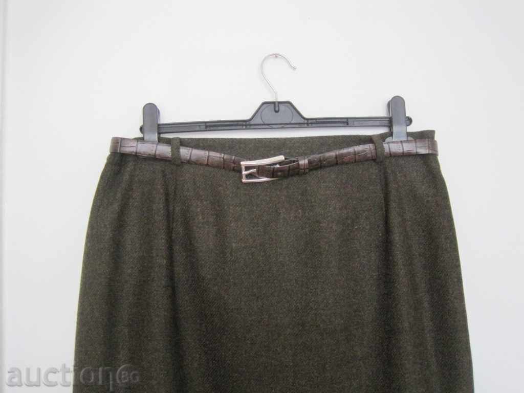Auction  Olive green skirt