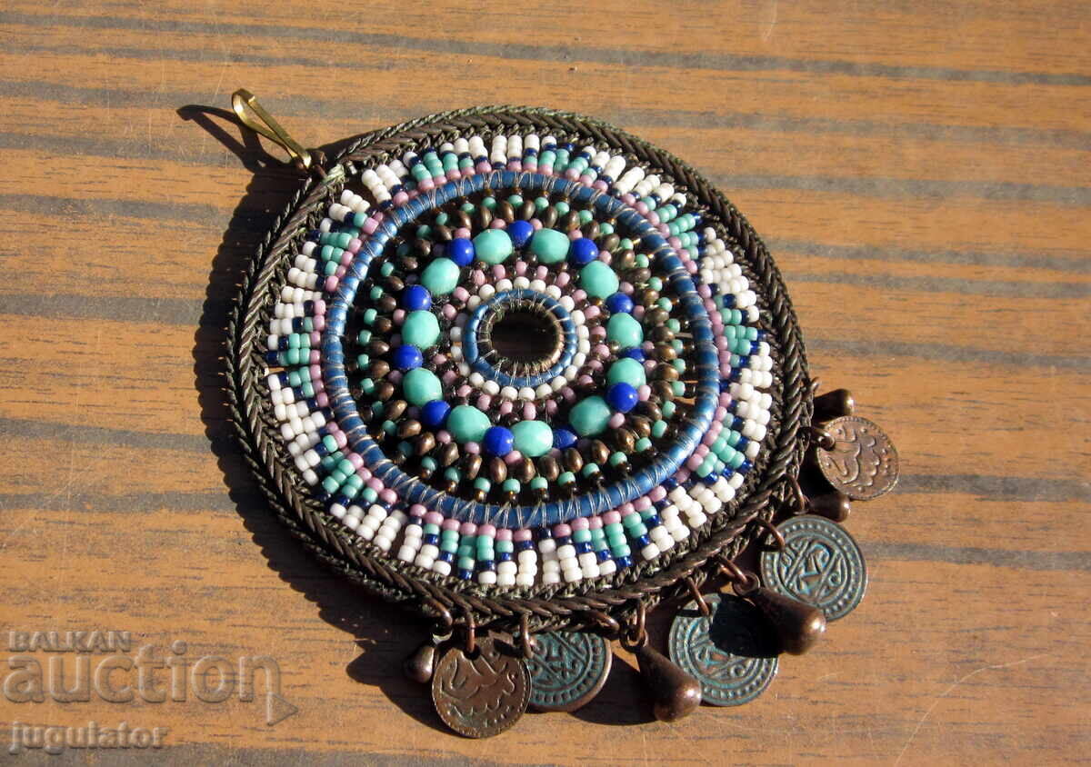 Bŭlgarsko etnografsko fol’kloρικό κόσμημα από γυάλινες χάντρες - 5 Bŭlgarsko etnografsko fol’kloρικό κόσμημα από γυάλινες χάντρες - 5
