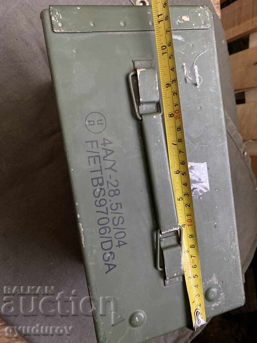 Сандъче метално