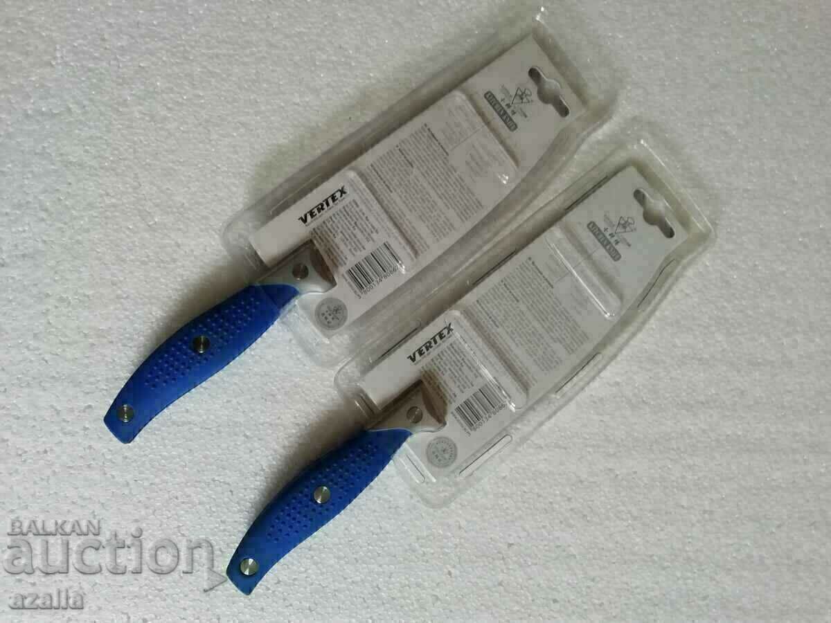 Delivery of 2 LITTLE COOK paring knives new Delivery of 2 LITTLE COOK paring knives new