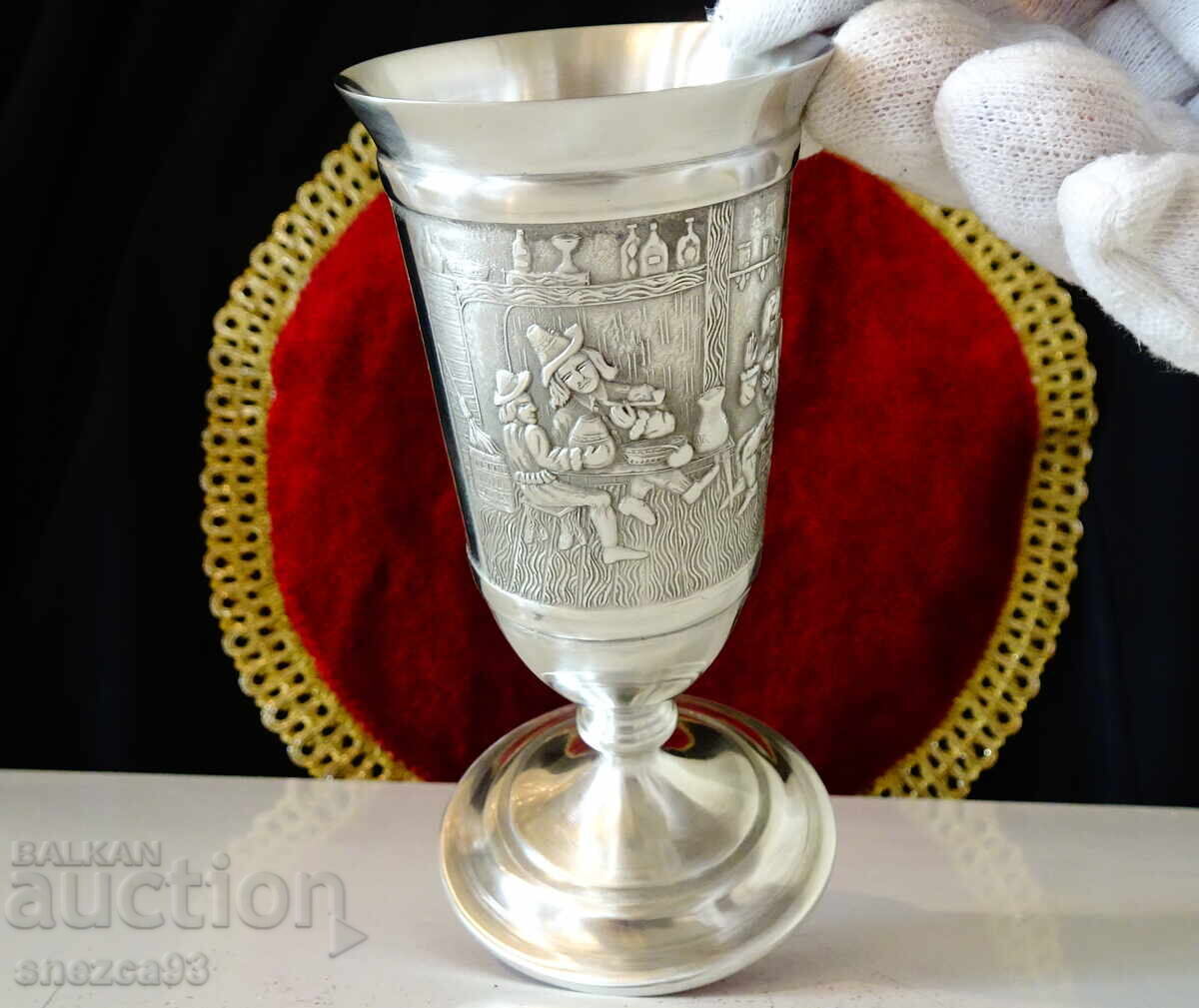 Чаша от калай за вино,изба,сватба,кръчма. Чаша от калай за вино,изба,сватба,кръчма.