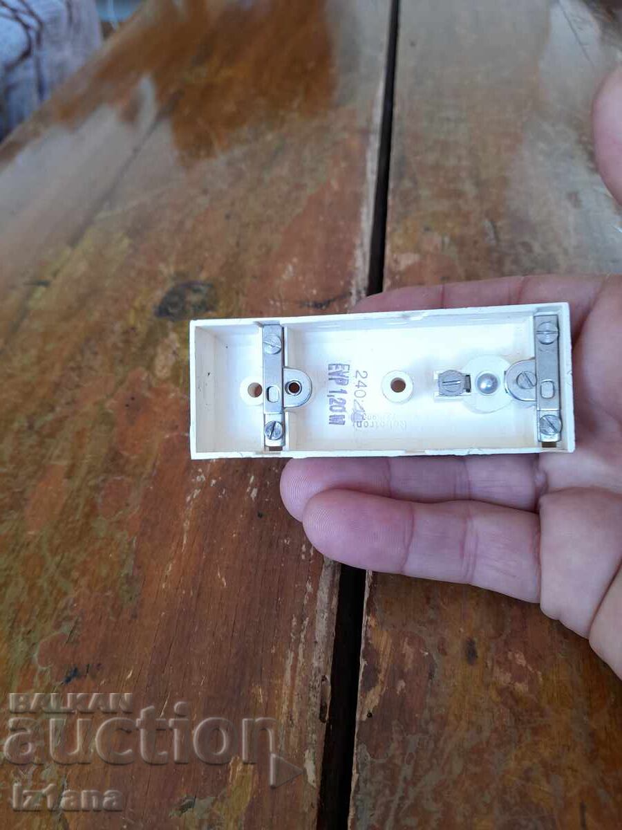 Delivery of Old bell button Delivery of Old bell button