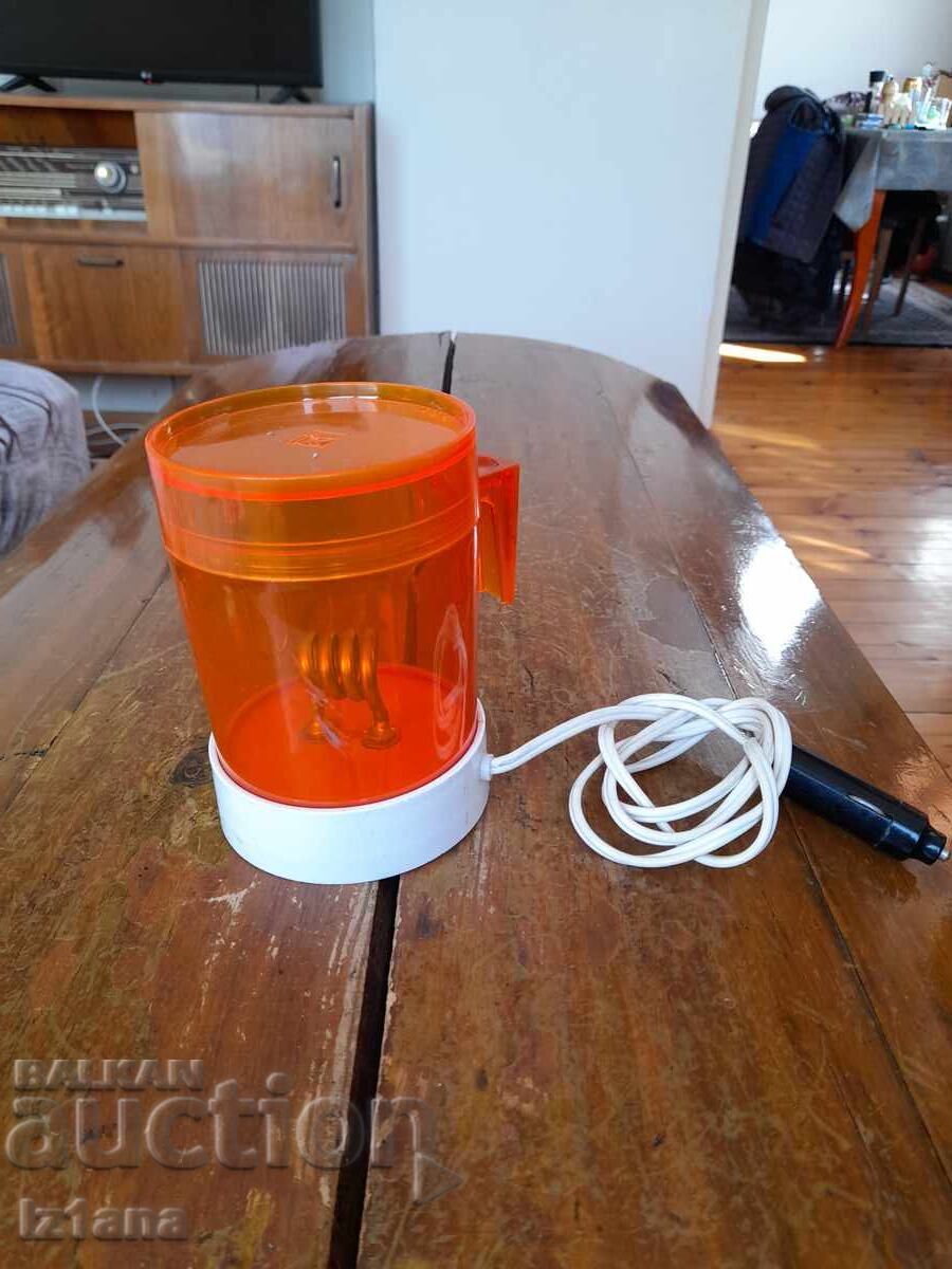 Παλιά καφετιέρα για αυτοκίνητο