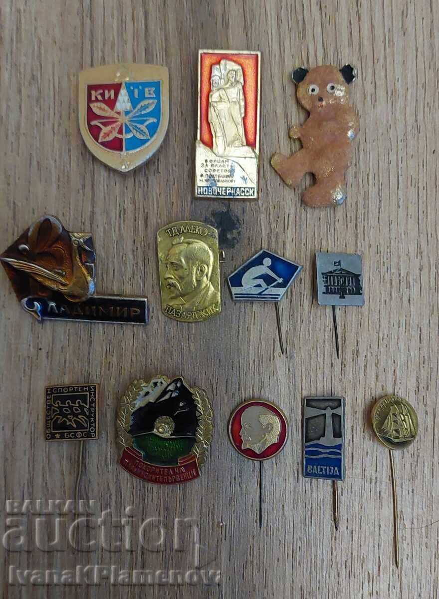 Insigne pentru colecționari, 12 bucăți cu preț € 5.00 | 9.78 BGN