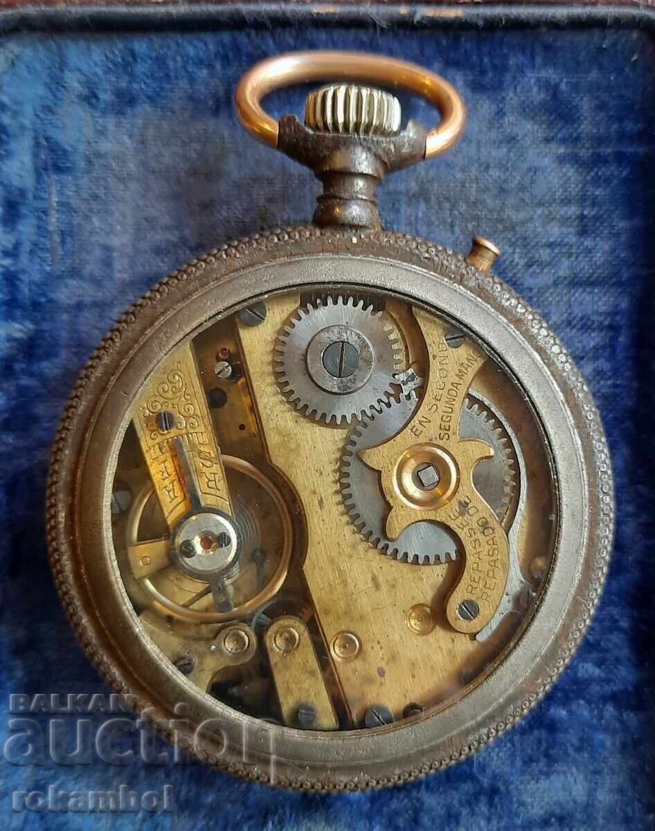 Швейцарски джобен часовник Roskopf с цена 500.00 лв. | € 255.65 Швейцарски джобен часовник Roskopf с цена 500.00 лв. | € 255.65