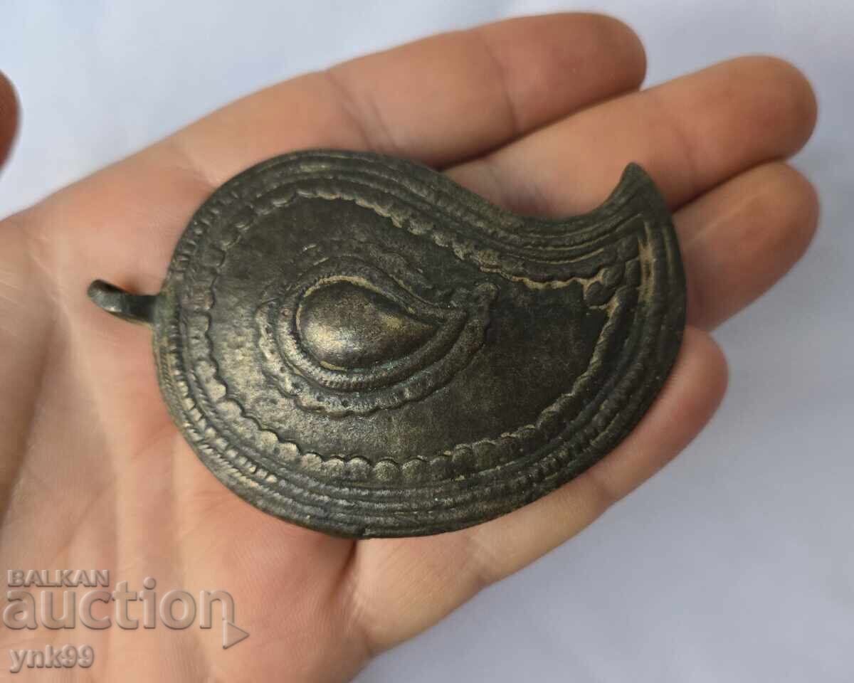 Revival-era buckle, buckle, half-piece with price 21.99 BGN | € 11.24 Revival-era buckle, buckle, half-piece with price 21.99 BGN | € 11.24