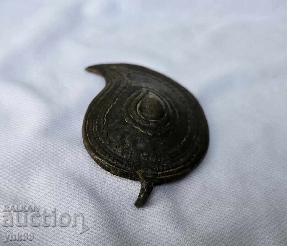 Auction Revival-era buckle, buckle, half-piece Auction Revival-era buckle, buckle, half-piece