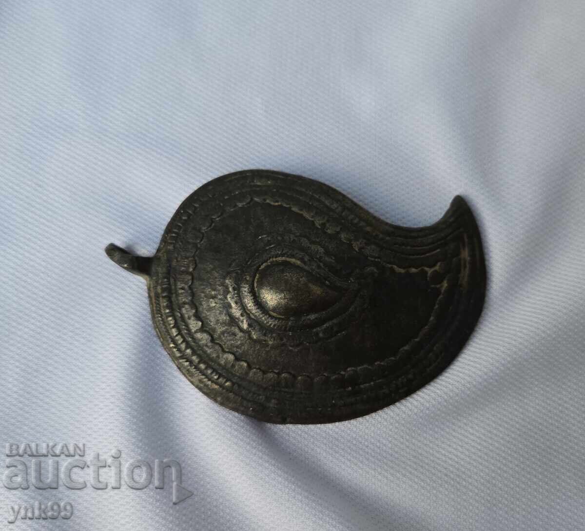 Revival-era buckle, buckle, half-piece - 6 Revival-era buckle, buckle, half-piece - 6