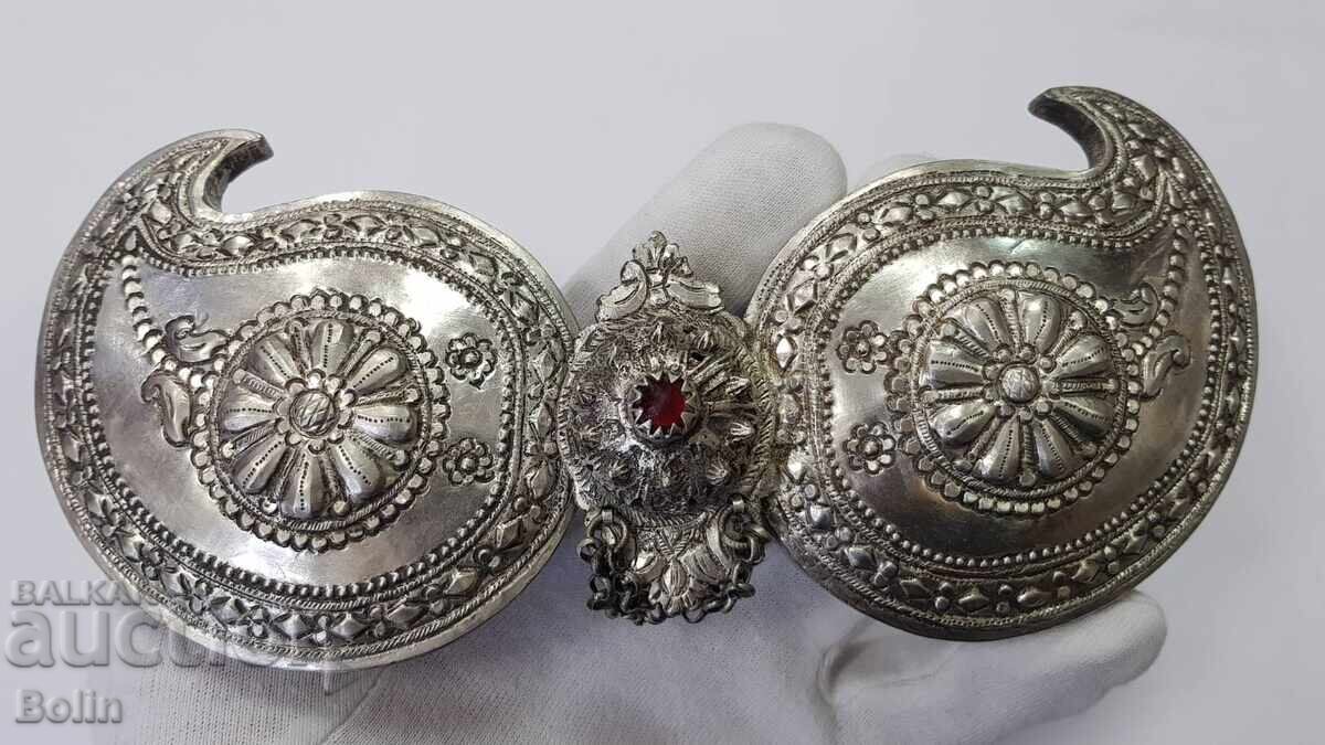 Beautiful silver wrought Revival-era buckle, buckles 19th century - 7