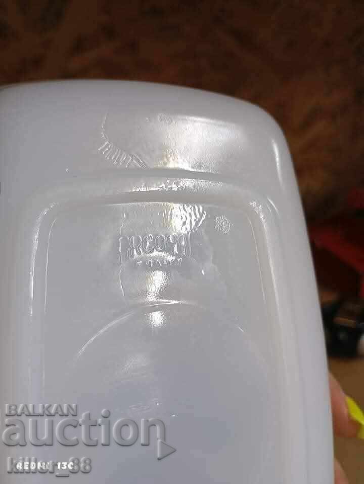 Доставка на Фруктиера млечно стъкло