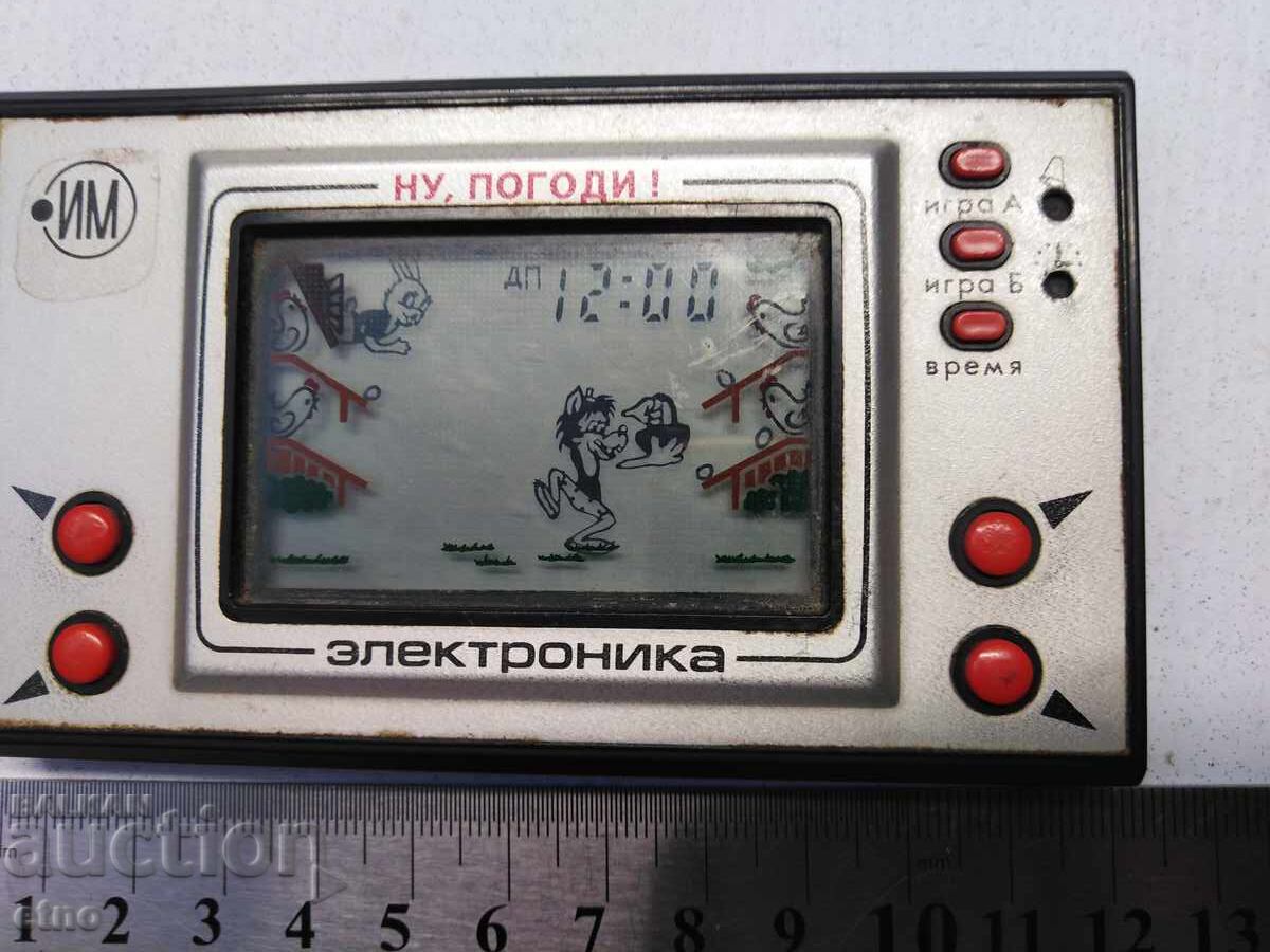Licitație JOC ELECTRONIC VECHI USSR - NU, POGADI, JUCĂRIE