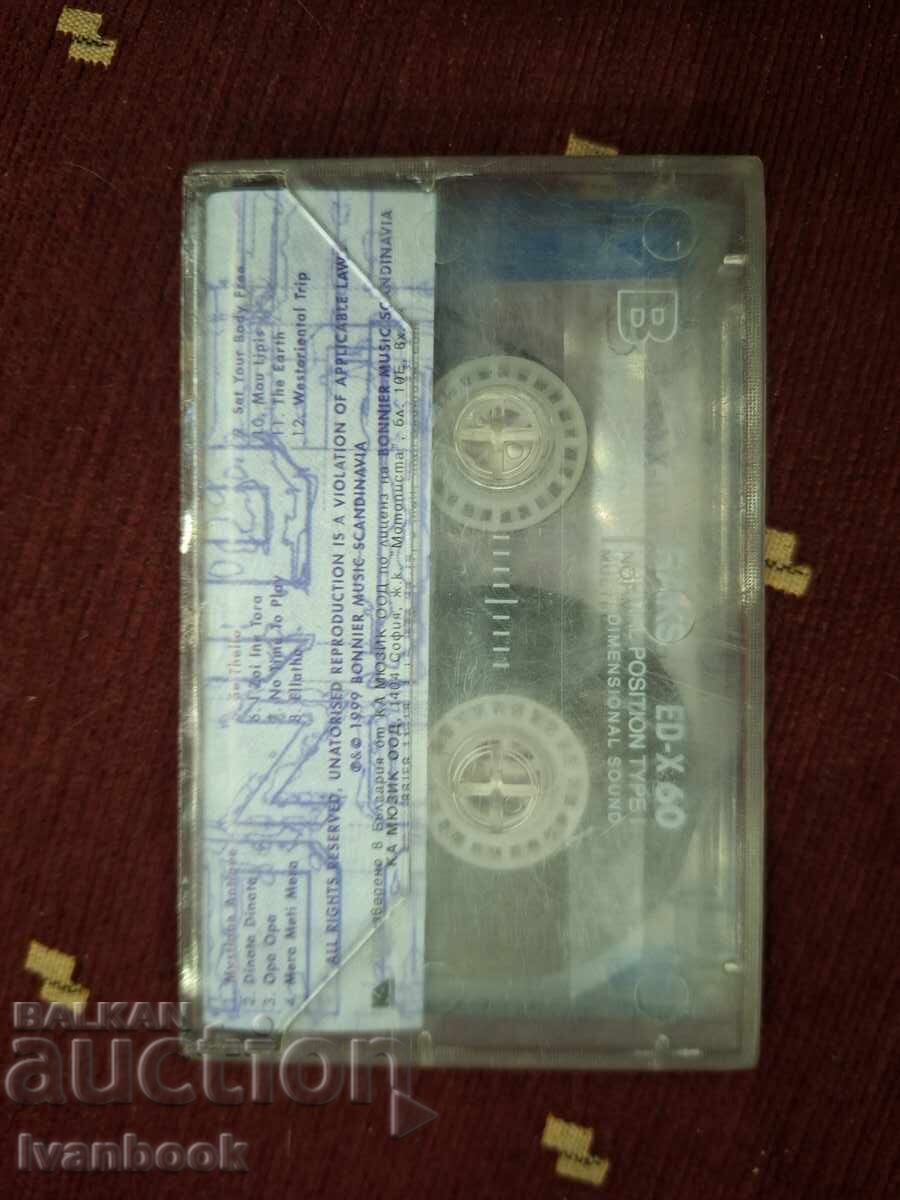 Auction  Audio cassette - Antique
