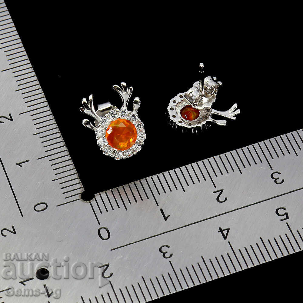 Cercei din argint cu opal de foc și zirconiu cu preț 107.00 BGN | € 54.71