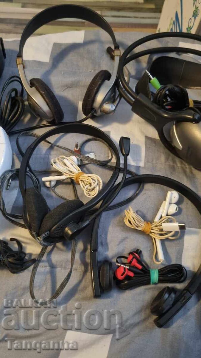 Auction Headphones Auction Headphones