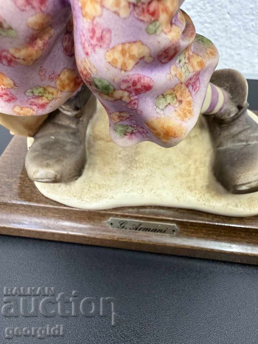 Παράδοση Στατούετα κλόουν Τζουζέπε Αρμάνι με ακορντεόν. Νο. 7413