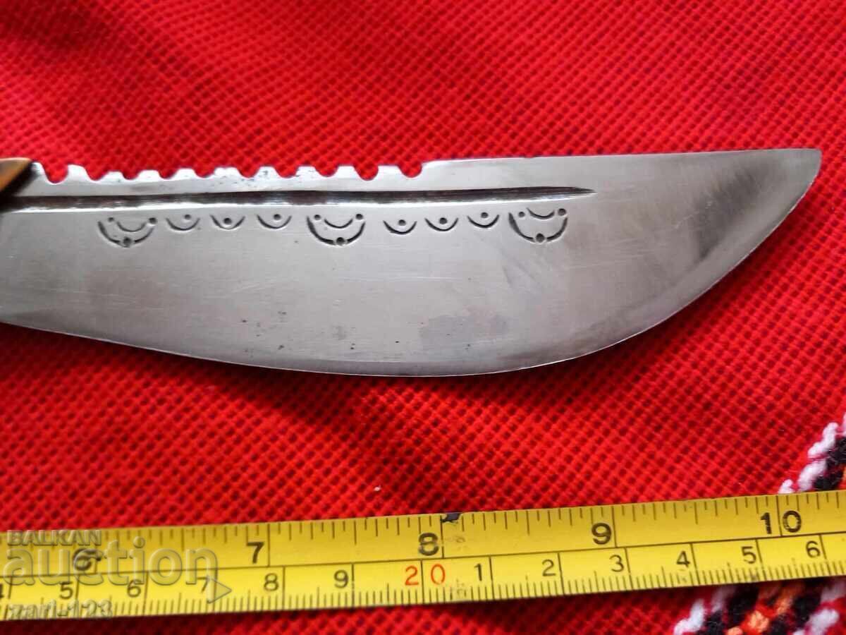 Παράδοση Μαχαίρι ψαρέματος και κυνηγιού