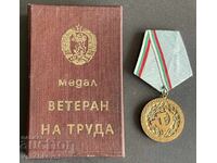 41804 Bulgaria Medal Veteran of Labour original box