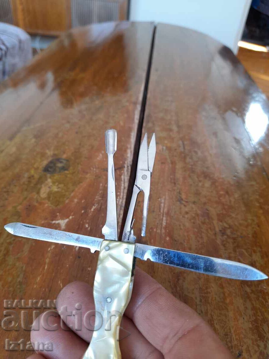 Παράδοση Παλιό Γυναικείο Τσεπωτό Μαχαίρι, εργαλεία για νύχια Παράδοση Παλιό Γυναικείο Τσεπωτό Μαχαίρι, εργαλεία για νύχια