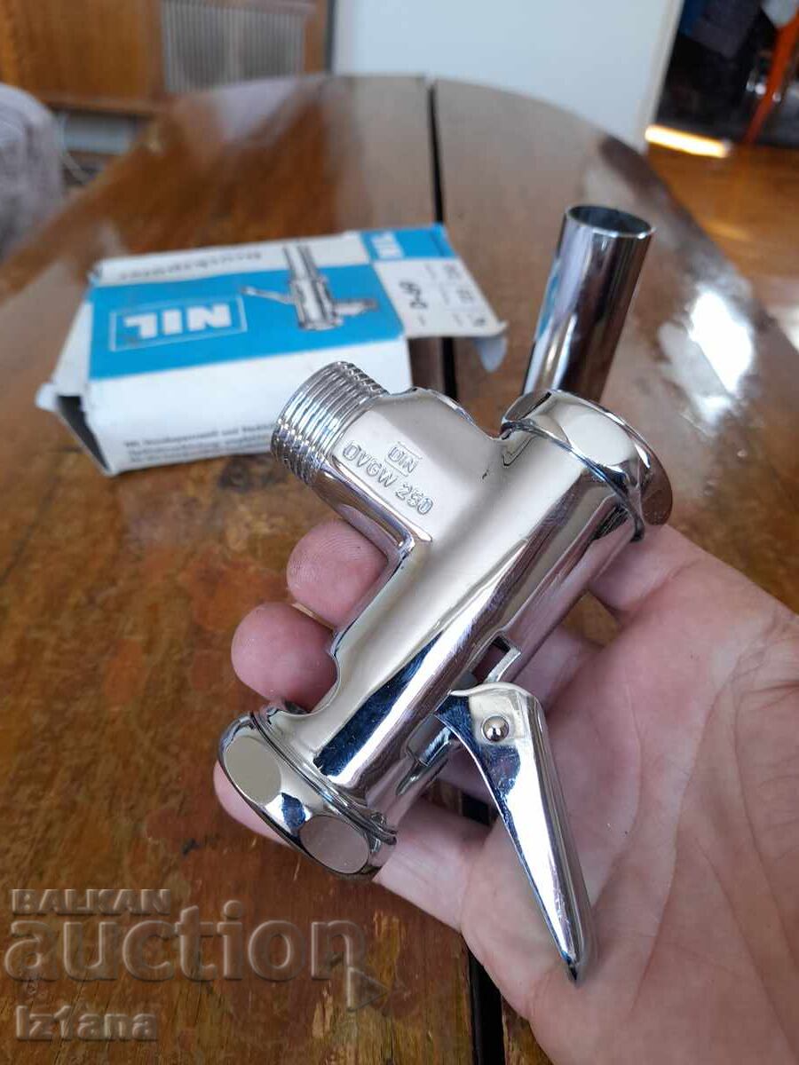 Delivery of Old water tap, washing tap