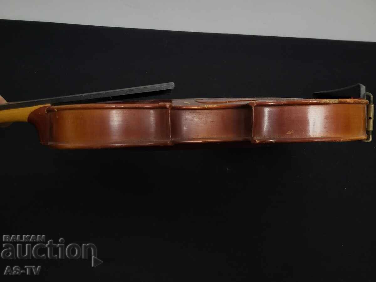 Παράδοση Ένα παλιό βιολί