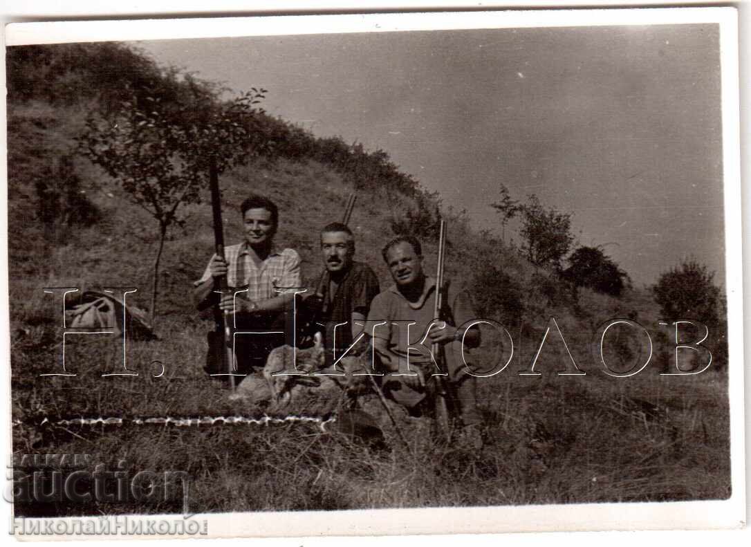 Auction  Lot of 2 small old photos, hare hunting, hunter, rifle E478