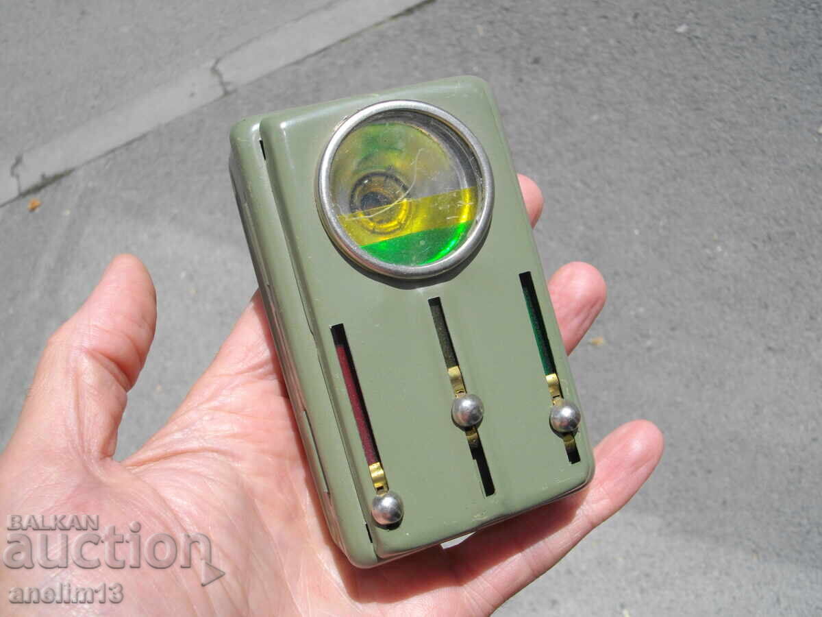 MILITARY FLASHLIGHT NEW MINT 1 - 5
