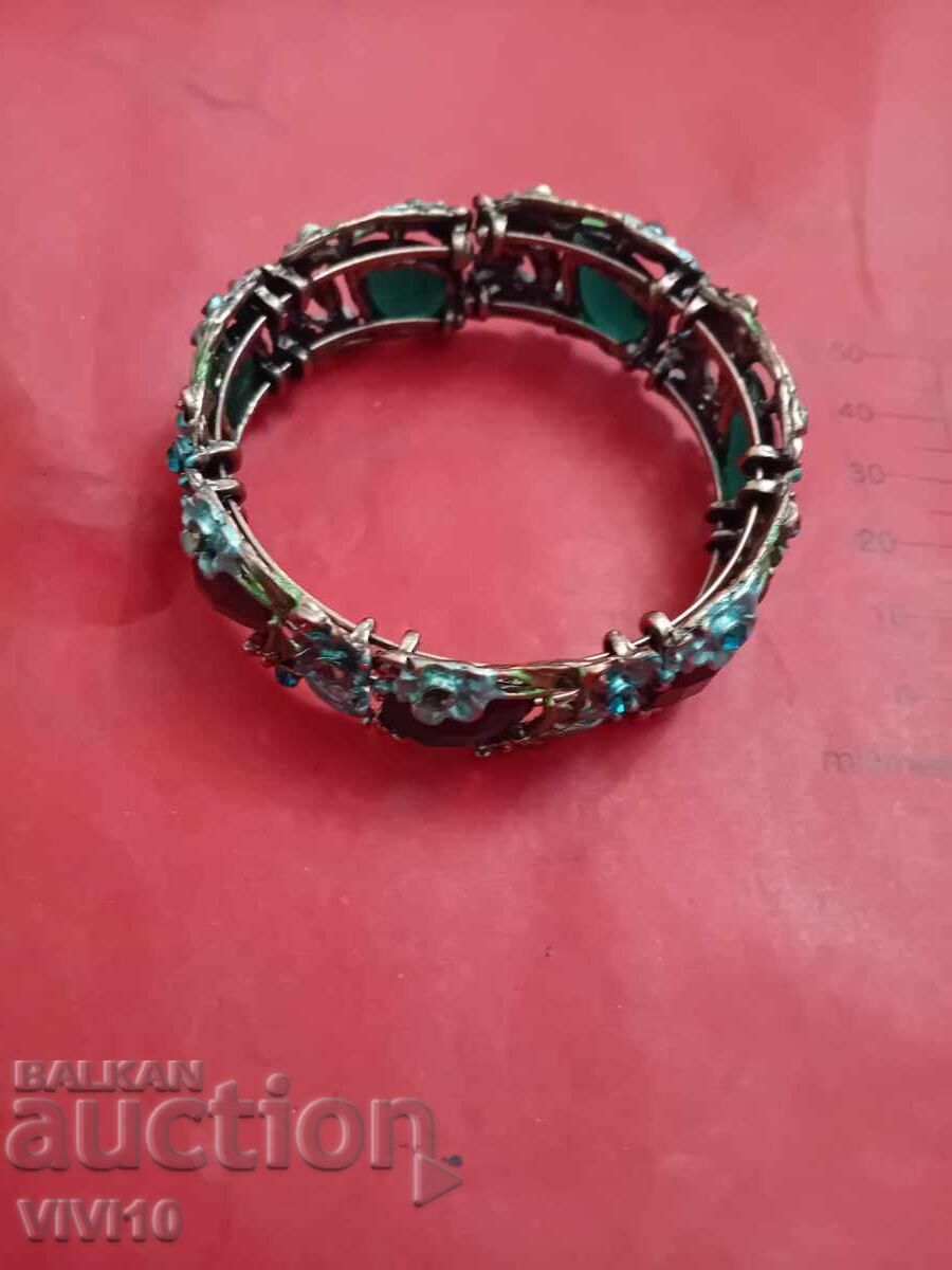 Brățară veche cu pietre și email