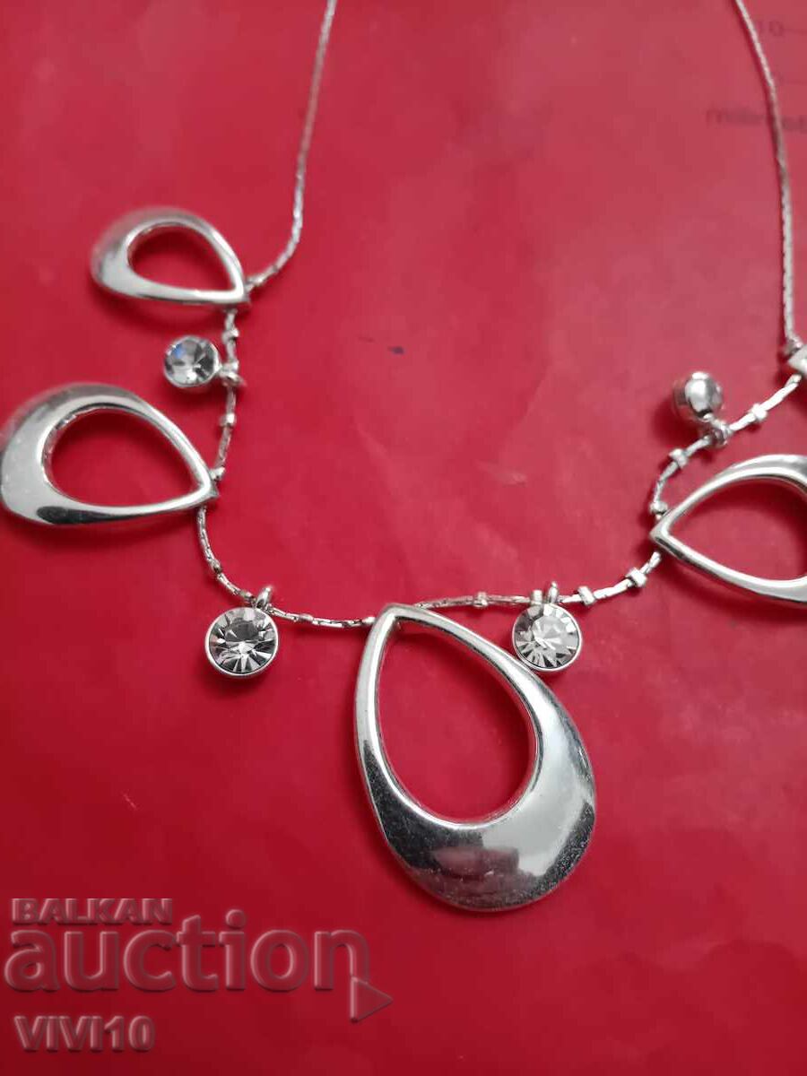 Αρχαίο κολιέ, ασημένιο με πέτρες με τιμή 30.00 BGN | € 15.34