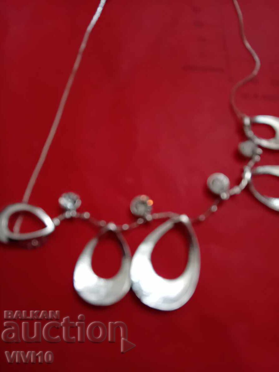 Δημοπρασία Αρχαίο κολιέ, ασημένιο με πέτρες