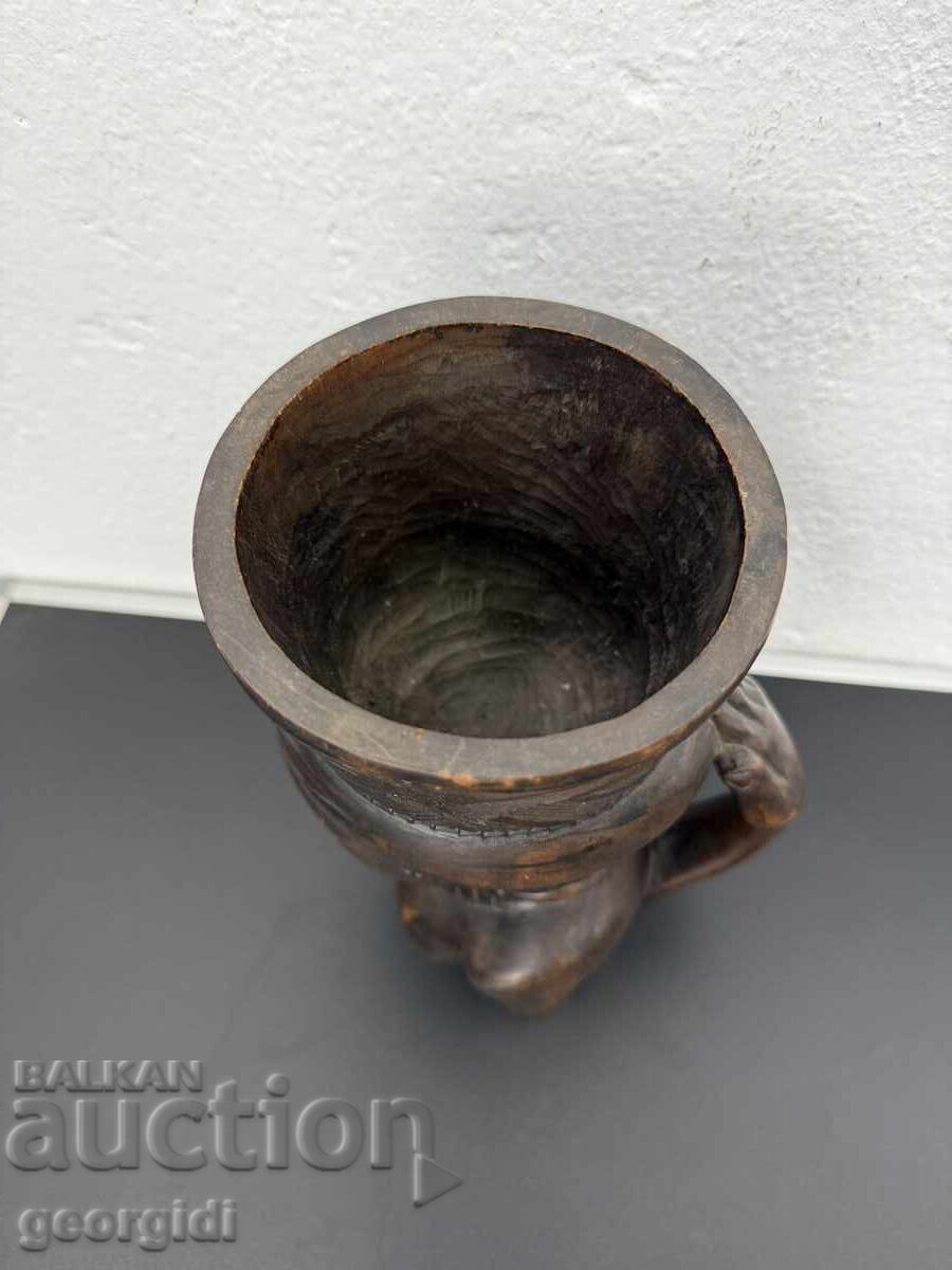 Hand-carved bowl / mug from Cuba. No. 7419 - 7