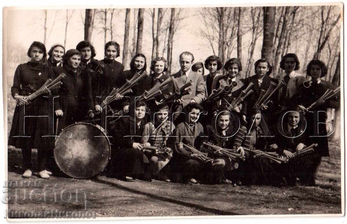1953 FOTOGRAFIE VECHE LOM PARCUL DE VÂNĂTOARE DUHOV ORCHESTRA FANFARE E488