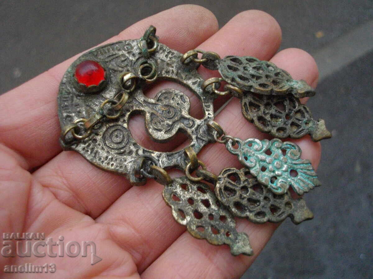 Delivery of OLD BROOCH FLASH SBH