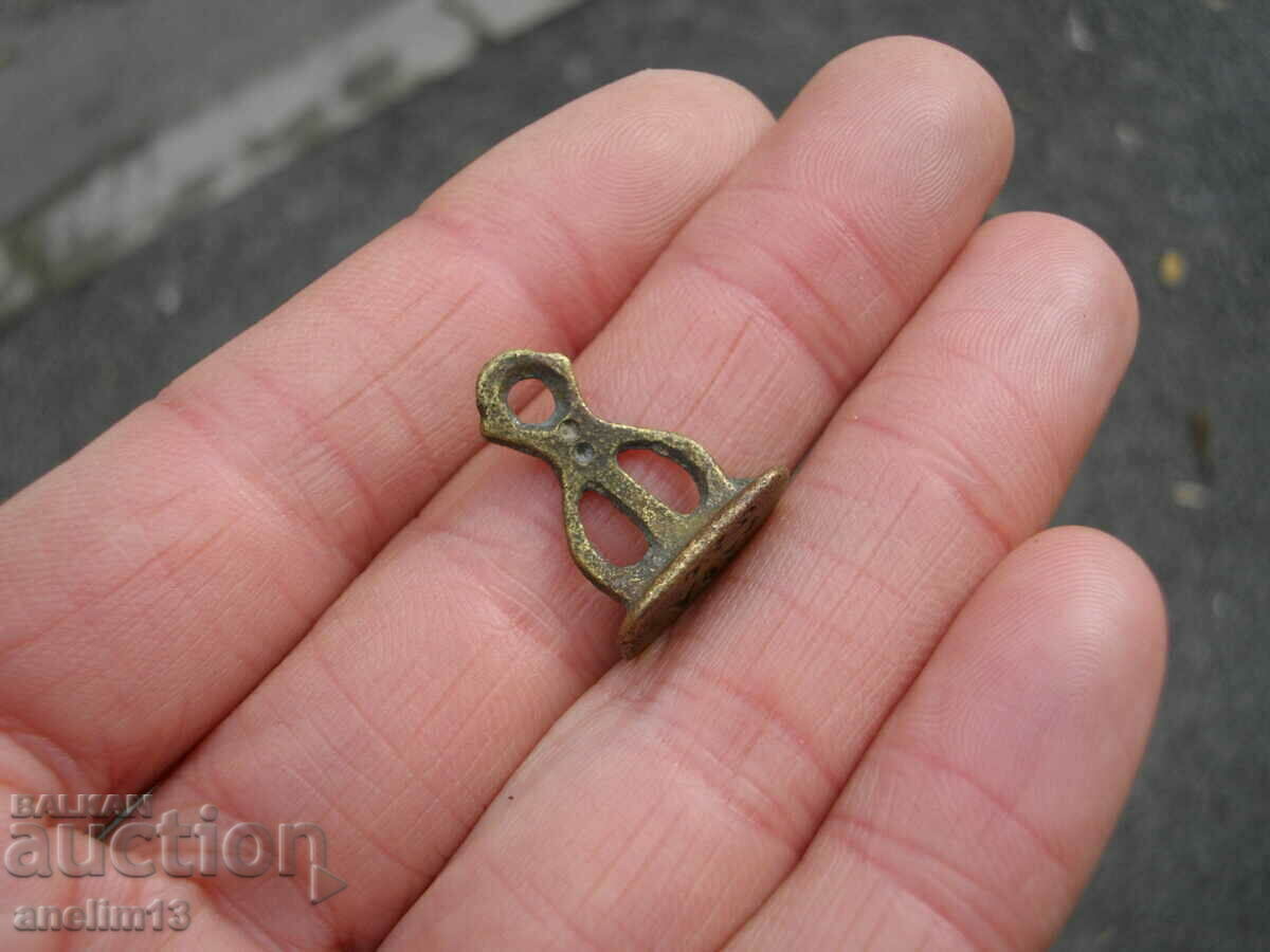 Livrarea SIGIL VECHI DE BRONZ