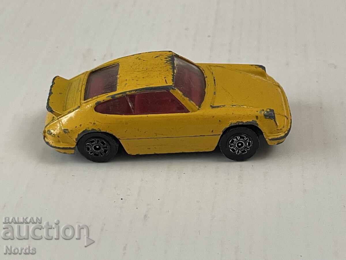 Auction A metal cart Auction A metal cart