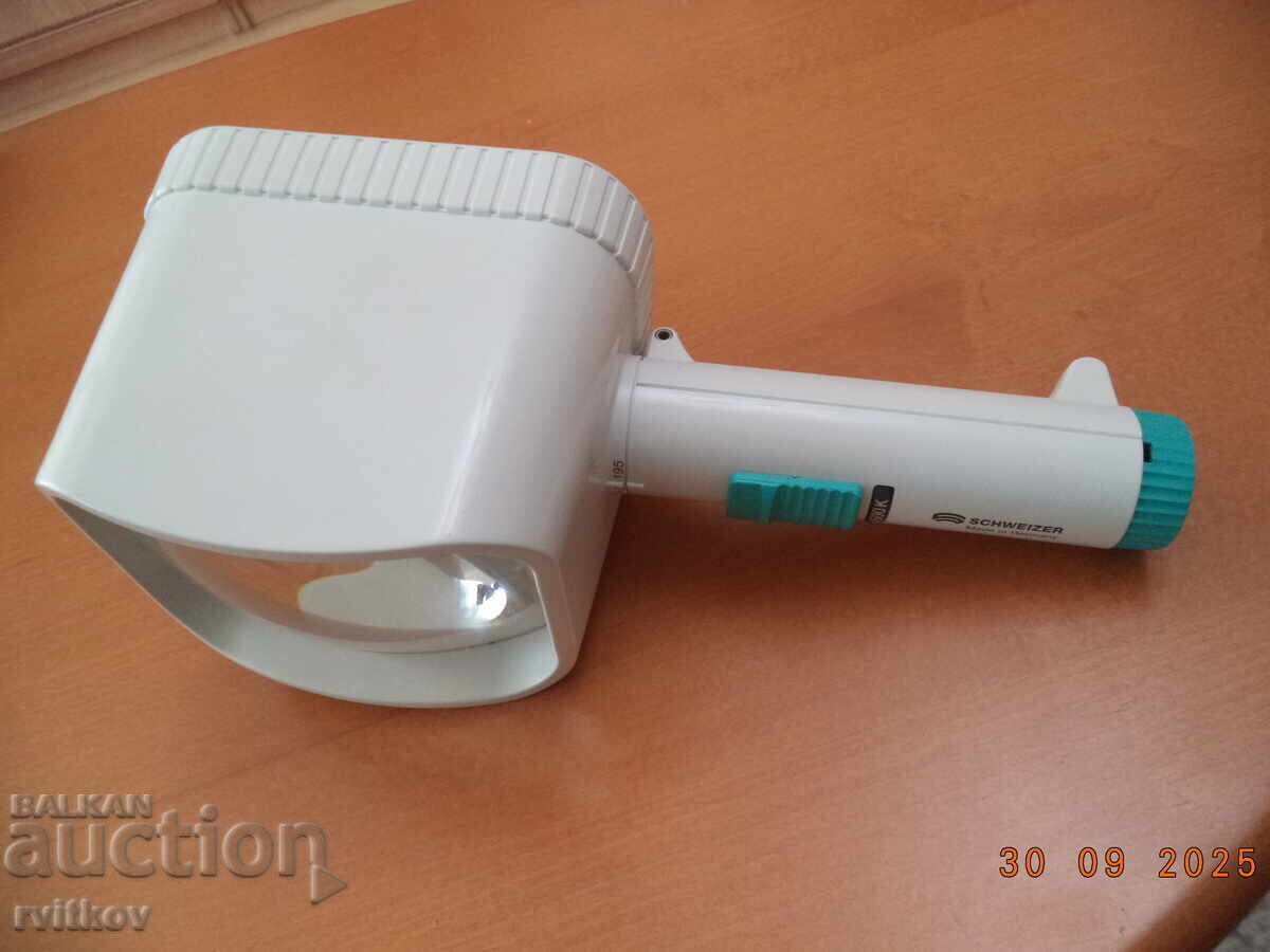 Аукцион Лупа SCHWEIZER 8 диоптъра с LED осветление