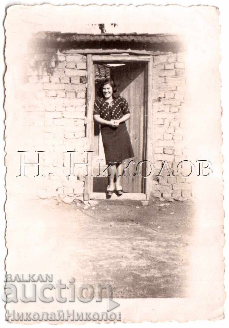 1944 ΜΙΚΡΗ ΠΑΛΙΑ ΦΩΤΟΓΡΑΦΙΑ ΧΑΡΜΑΝΛΙ ΝΕΑ ΓΥΝΑΙΚΑ Ε492