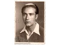 1947 FOTOGRAFIE MICĂ VECHE HARMANLI TÂNĂR BĂRBAT E494