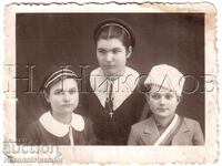 1939 МАЛКА СТАРА СНИМКА СВИЛЕНГРАД УЧЕНИЦИ В УНИФОРМА Е498