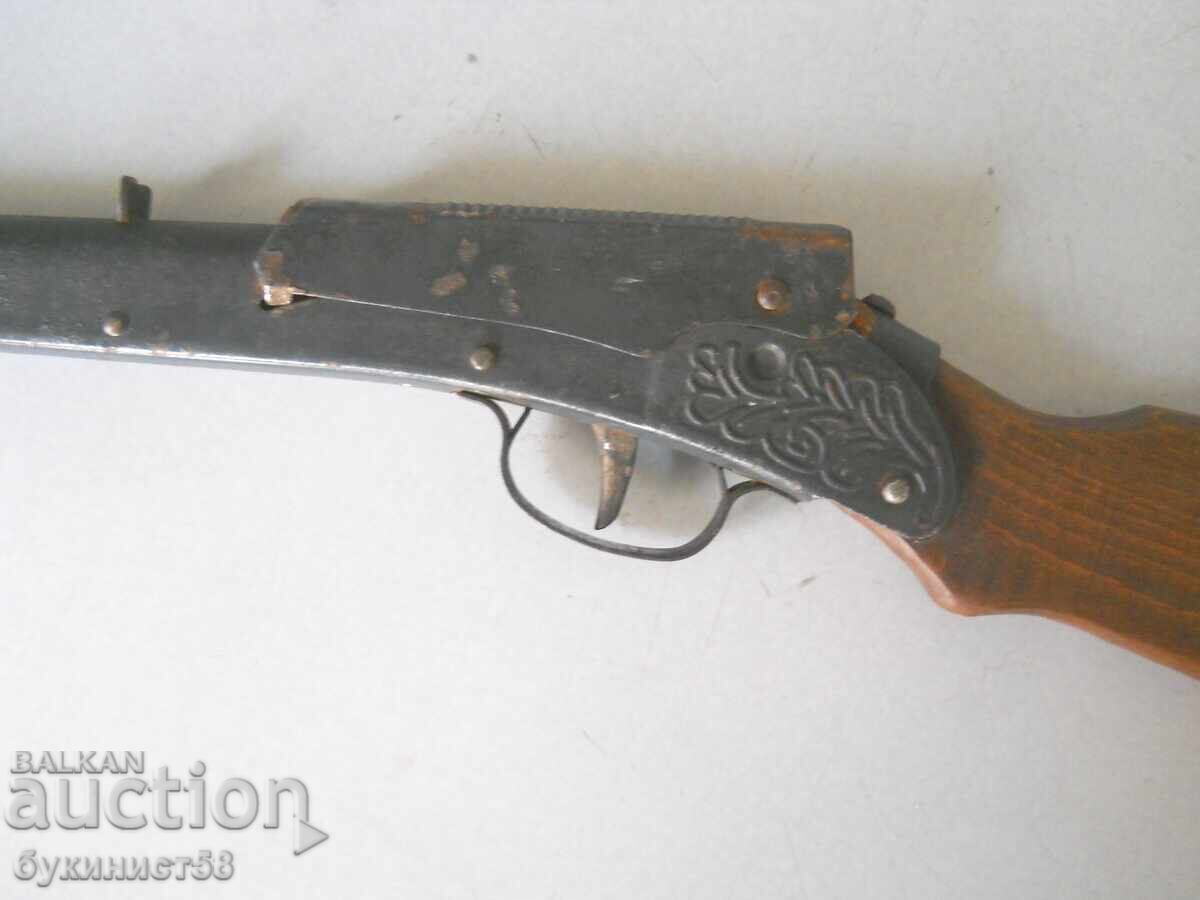 Children's Toy - "Daisi Air-Pop" Rifle - USA with price 100.00 BGN | € 51.13