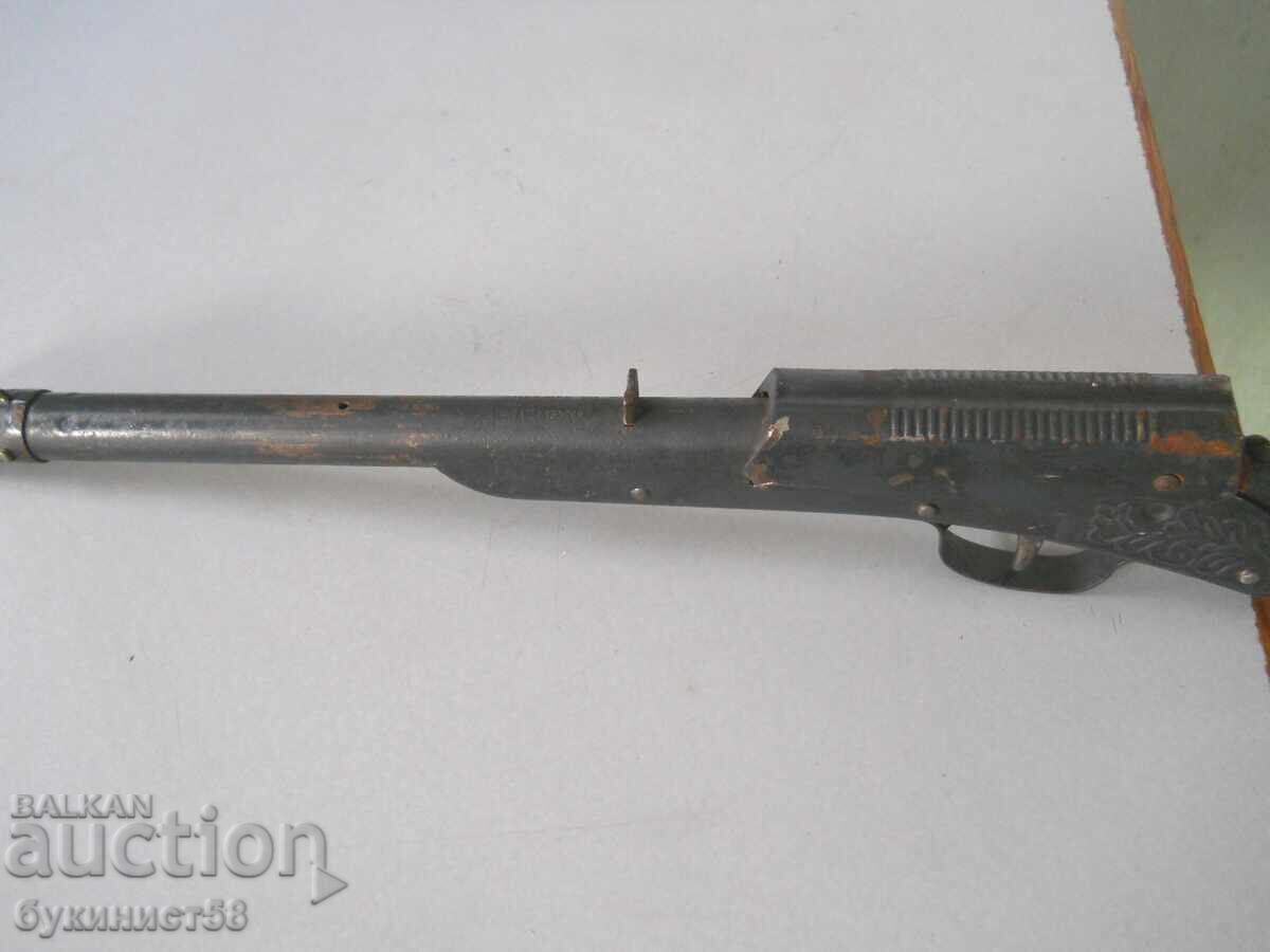 Delivery of Children's Toy - "Daisi Air-Pop" Rifle - USA