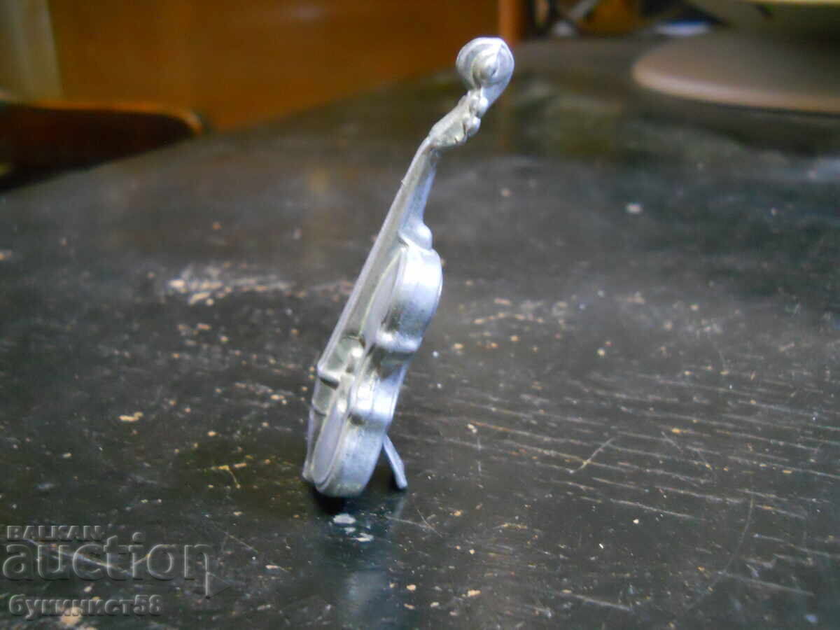 Metal double bass (miniature) with price 5.00 BGN | € 2.56