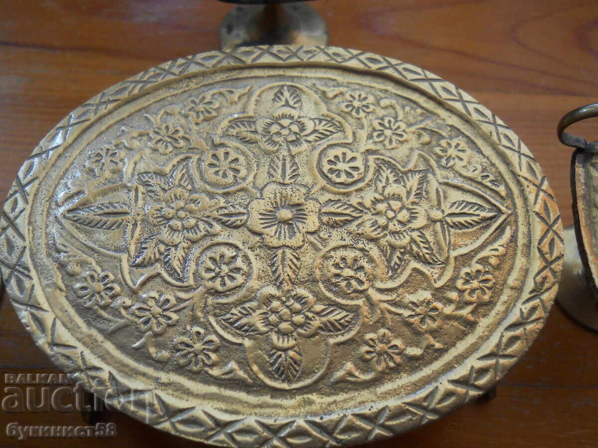 Livrarea Set de bucătărie arabă din bronz - (miniatură) Livrarea Set de bucătărie arabă din bronz - (miniatură)