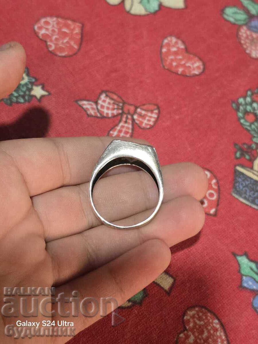 Delivery of Silver ring. I'm launching over 100 auctions. Take a look and bid! Delivery of Silver ring. I'm launching over 100 auctions. Take a look and bid!