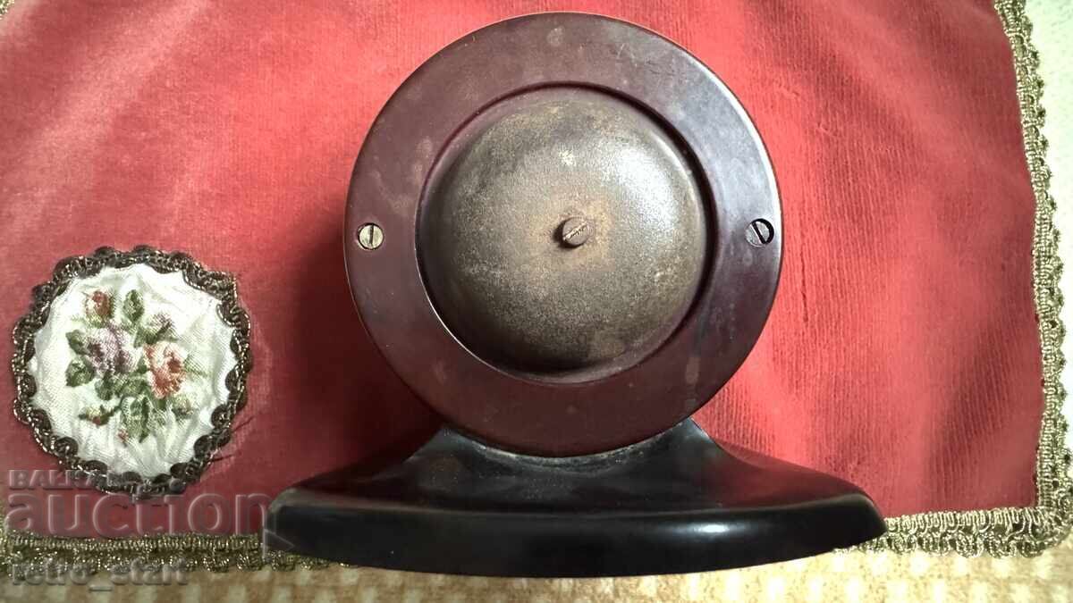 Таймер Немски бакелит VEB 60 минути с цена 39.00 лв. | € 19.94 Таймер Немски бакелит VEB 60 минути с цена 39.00 лв. | € 19.94