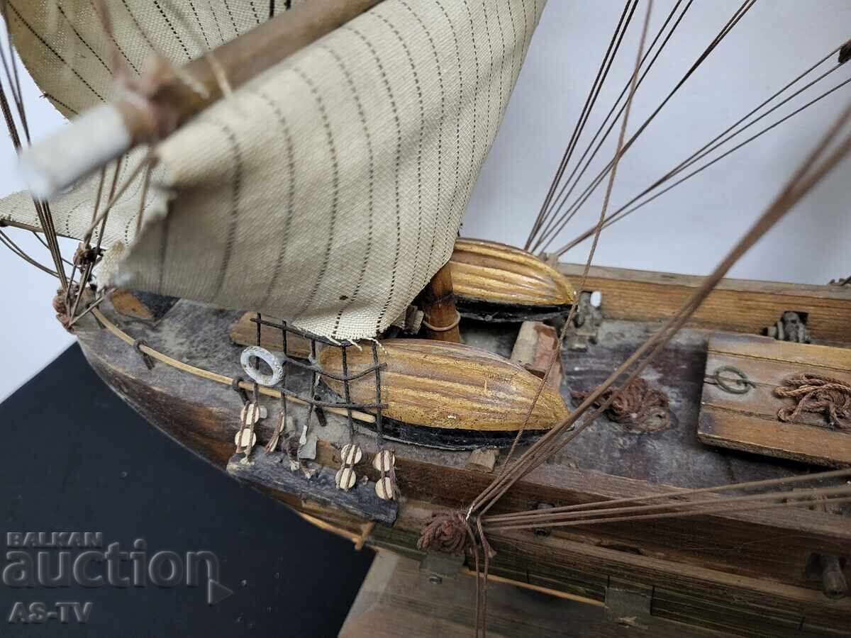 Παράδοση Μεγάλο ξύλινο πλοίο Φρεγάτα 85/61 εκ