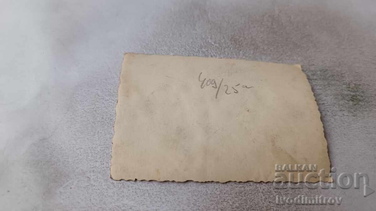 Снимка София Мъж и три жени на разходка с цена 1.85 лв. | € 0.95